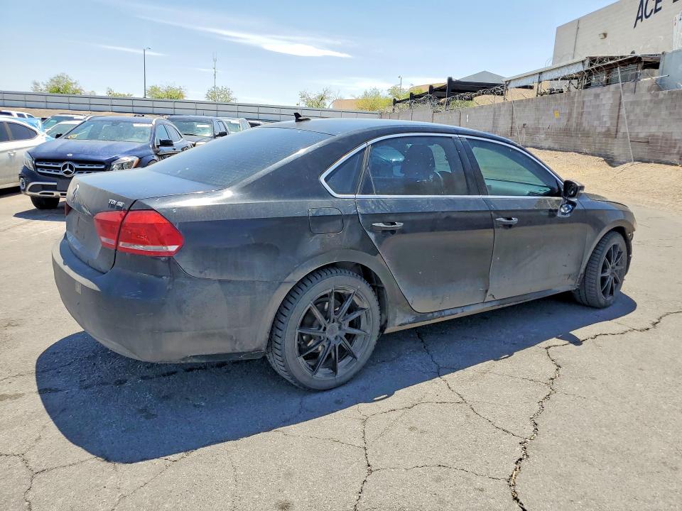 53131806 :رقم المزاد ، 1VWBV7A33FC008996 vin ، 2015 Volkswagen Passat مزاد بيع