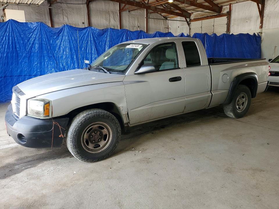 51622436 :رقم المزاد ، 1D7HE22K85S329397 vin ، 2005 Dodge Dakota مزاد بيع