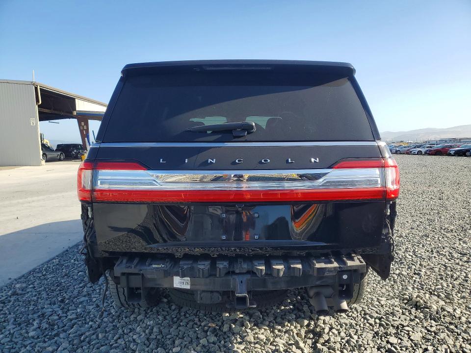 Продажа на аукционе авто 2018 Lincoln Navigator, vin: 5LMJJ2LT1JEL21366, номер лота: 54525846