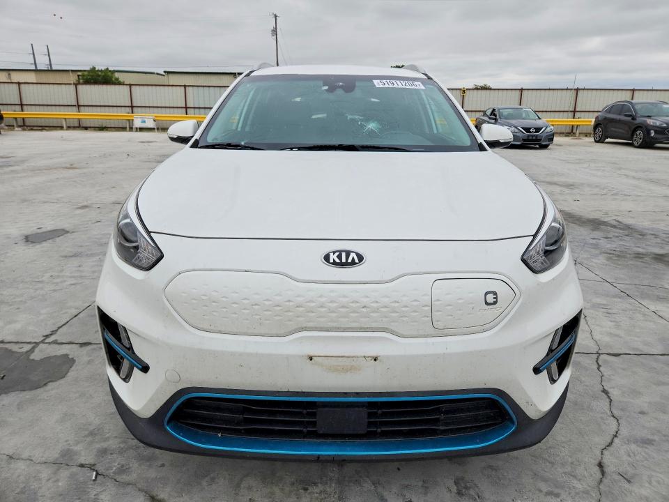 51911206 :رقم المزاد ، KNDCC3LGXM5104048 vin ، 2021 Kia Niro مزاد بيع