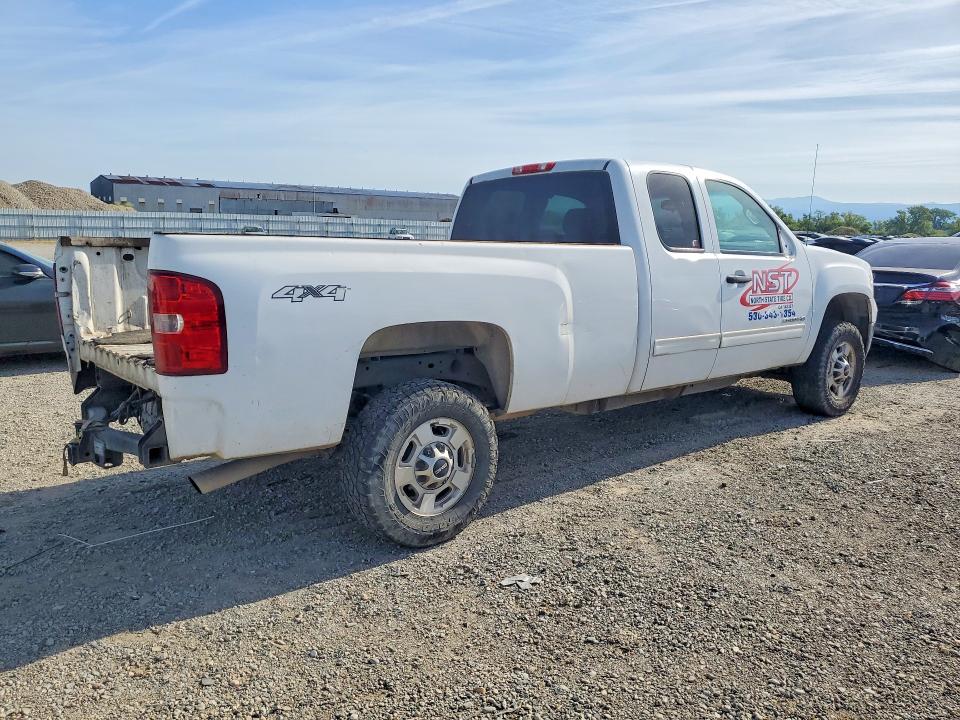 52076106 :رقم المزاد ، 1GT220CG4CZ324807 vin ، 2012 Gmc Sierra مزاد بيع