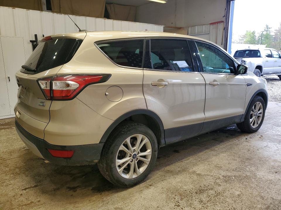 2017 Ford Escape მანქანა იყიდება აუქციონზე, vin: 1FMCU9GD9HUA97780, აუქციონის ნომერი: 53453756