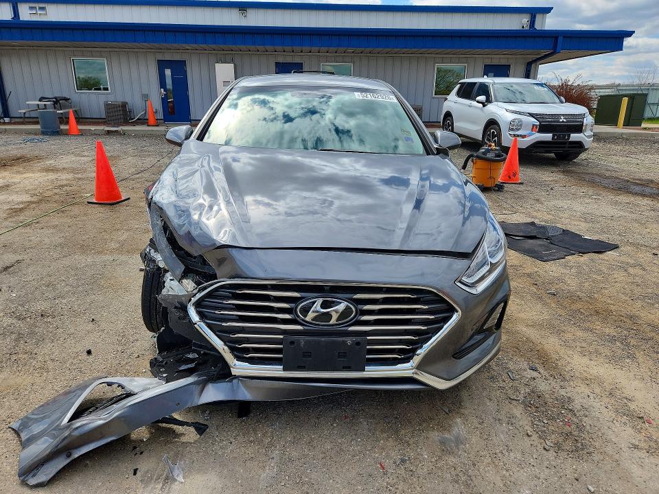 52162926 :رقم المزاد ، 5NPE24AF8KH747152 vin ، 2019 Hyundai Sonata مزاد بيع