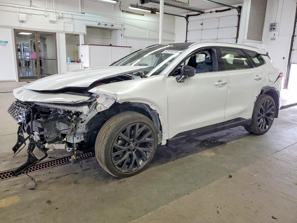 Продажа на аукционе авто 2026 Toyota Crown Signia, vin: JTDACAAJ5T3037492, номер лота: 52970386
