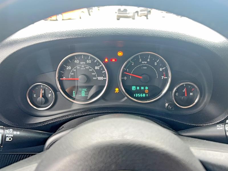 Продажа на аукционе авто 2013 Jeep Wrangler Unlimited, vin: 1C4BJWEG1DL677366, номер лота: 53060436