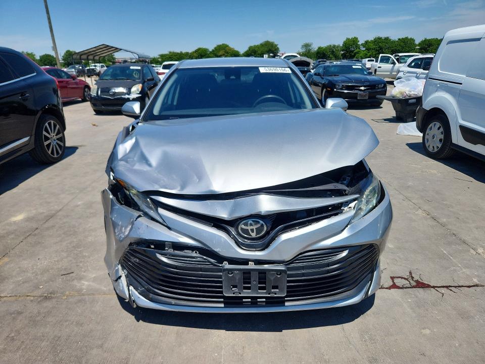 Продажа на аукционе авто 2019 Toyota Camry, vin: 4T1B11HK9KU240902, номер лота: 53690166