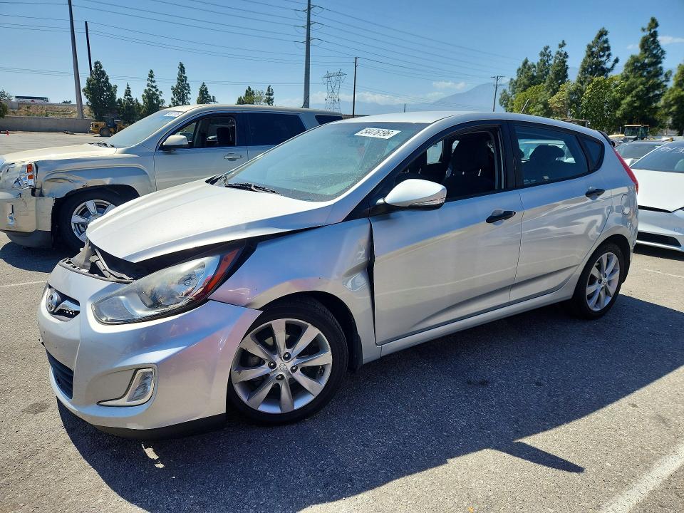 Продажа на аукционе авто 2013 Hyundai Accent, vin: KMHCU5AE3DU130664, номер лота: 54476196