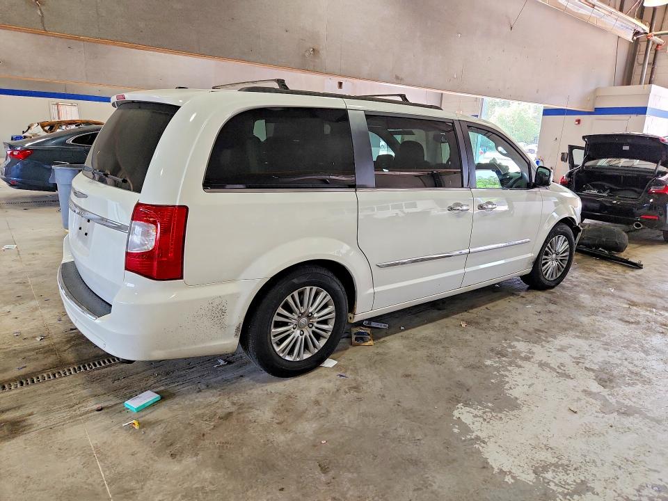 Продажа на аукционе авто 2013 Chrysler Town & Country, vin: 2C4RC1CG3DR723012, номер лота: 54343516