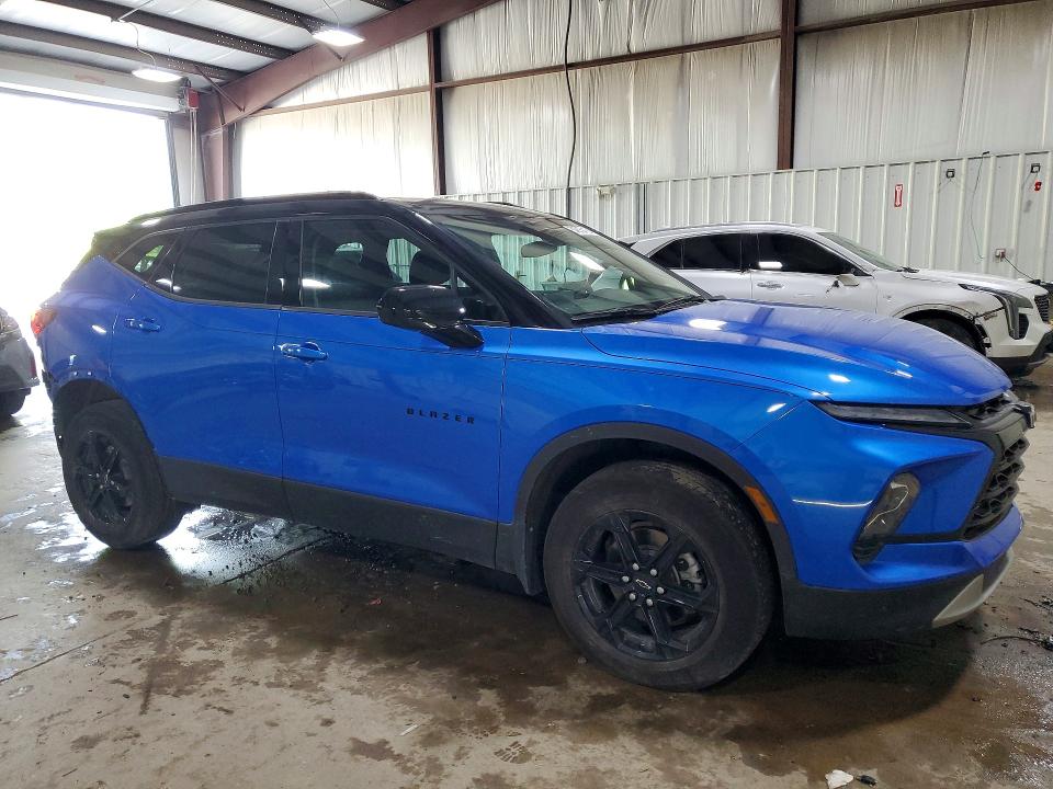 Продажа на аукционе авто 2025 Chevrolet Blazer, vin: 3GNKBHR45SS149210, номер лота: 54815416