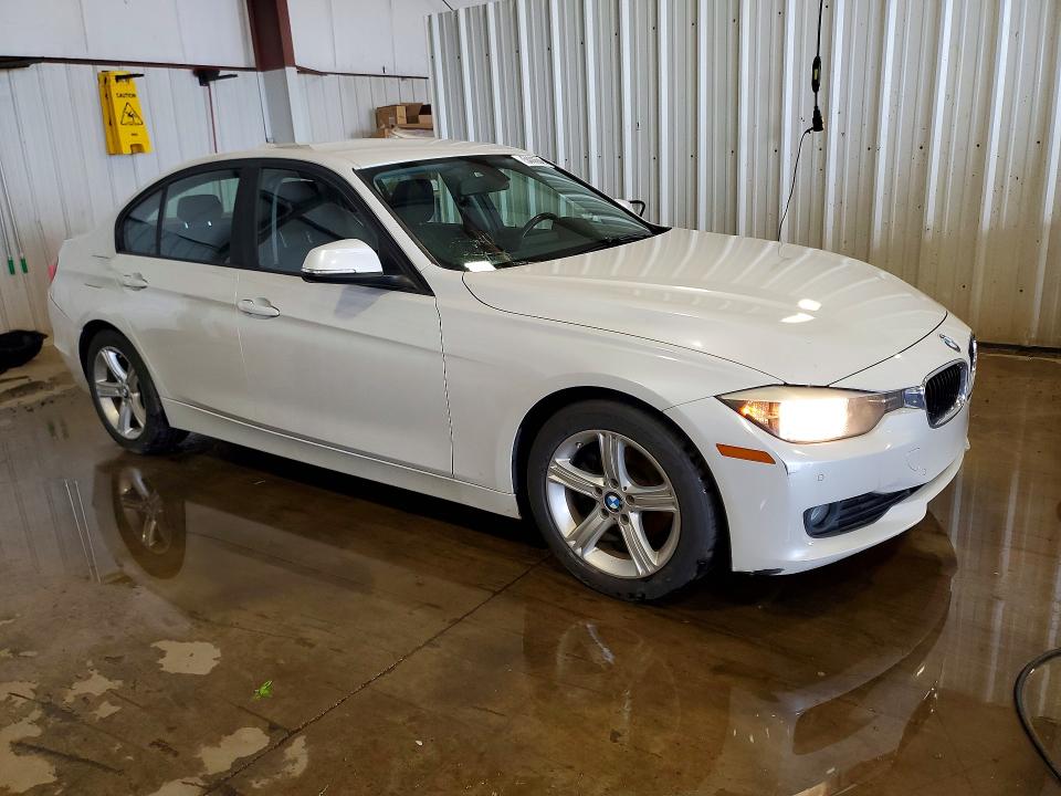 Продажа на аукционе авто 2015 Bmw 320, vin: WBA3B1G54FNT02298, номер лота: 54446646