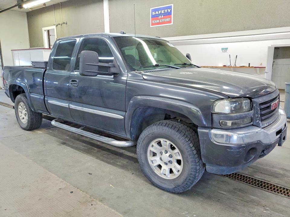 2005 Gmc New Sierra მანქანა იყიდება აუქციონზე, vin: 2GTEK19BX51351729, აუქციონის ნომერი: 52871996