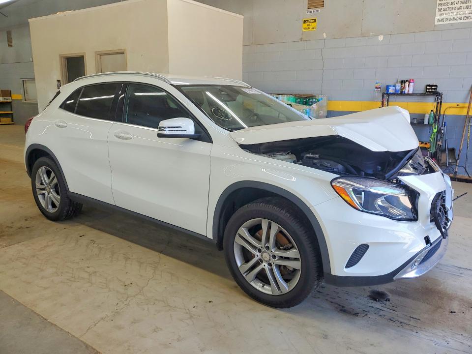 2015 Mercedes-benz Gla მანქანა იყიდება აუქციონზე, vin: WDCTG4EB8FJ165155, აუქციონის ნომერი: 52298816