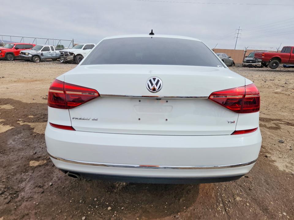 Продажа на аукционе авто 2017 Volkswagen Passat, vin: 1VWBT7A34HC017330, номер лота: 48711806