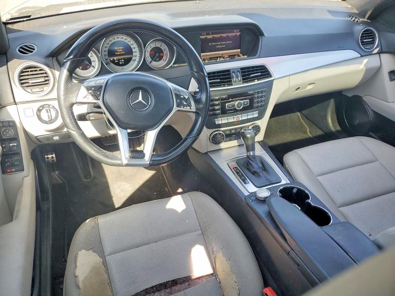 54311546 :رقم المزاد ، WDDGF4HB5DR300456 vin ، 2013 Mercedes-benz C مزاد بيع