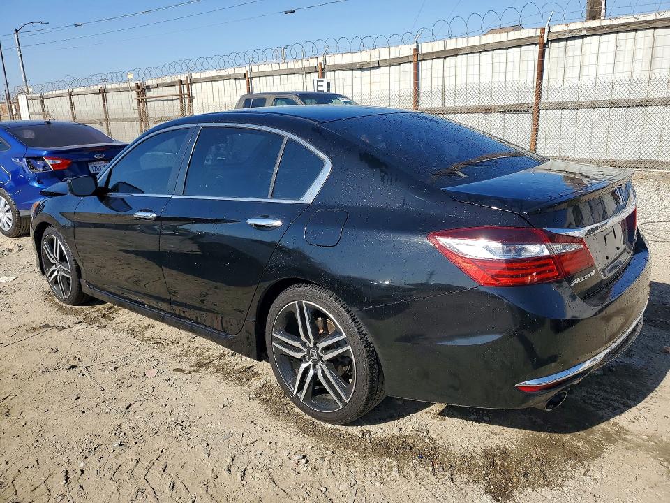 Продаж на аукціоні авто 2017 Honda Accord, vin: 1HGCR2F16HA176654, номер лоту: 52232316