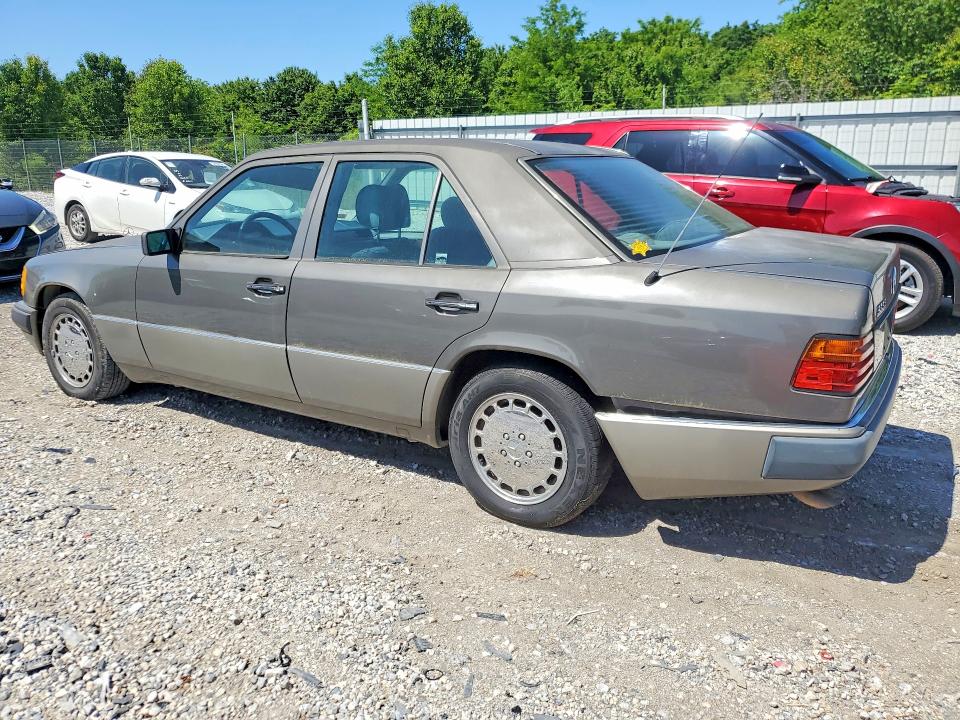 Продажа на аукционе авто 1993 Mercedes-benz 300, vin: WDBEA28E5PB998657, номер лота: 51566576