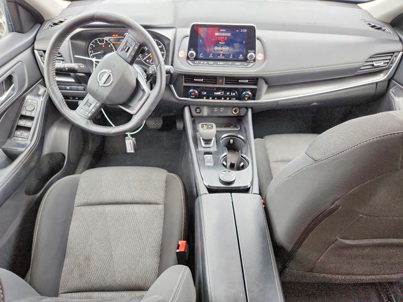 54526436 :رقم المزاد ، 5N1BT3BB3SC808534 vin ، 2025 Nissan Rogue مزاد بيع