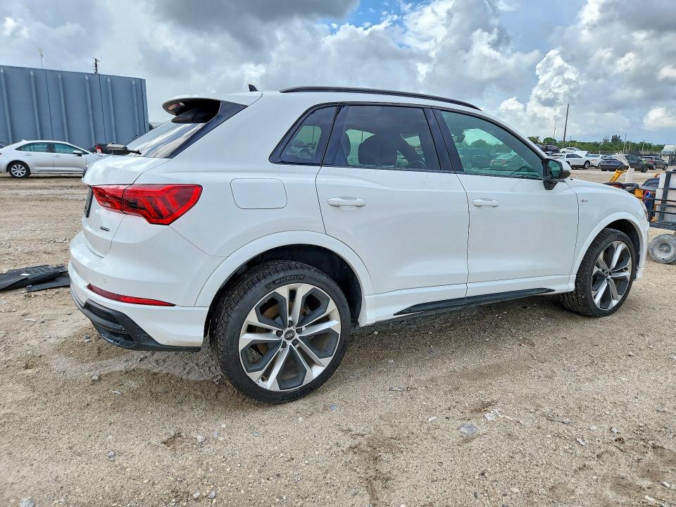 Продаж на аукціоні авто 2021 Audi Q3, vin: WA1DECF30M1093151, номер лоту: 53616716