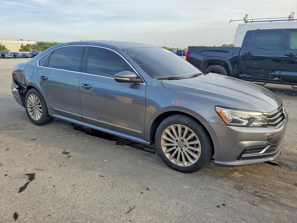 52566596 :رقم المزاد ، 1VWBT7A35GC013169 vin ، 2016 Volkswagen Passat مزاد بيع