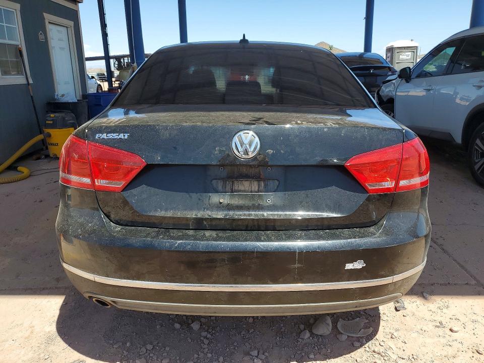 52015106 :رقم المزاد ، 1VWCP7A31DC021001 vin ، 2013 Volkswagen Passat مزاد بيع