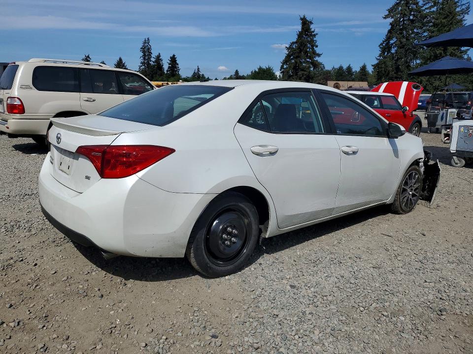52745756 :رقم المزاد ، 5YFBURHE2HP616754 vin ، 2017 Toyota Corolla مزاد بيع