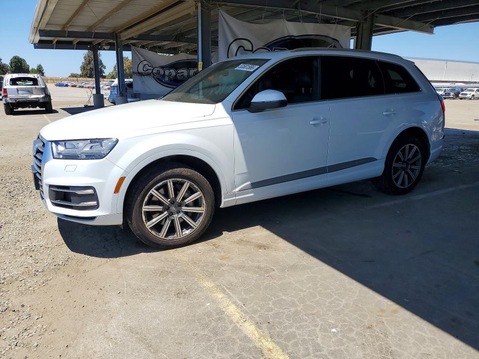 Продажа на аукционе авто 2017 Audi Q7, vin: WA1LAAF7XHD022736, номер лота: 53581566
