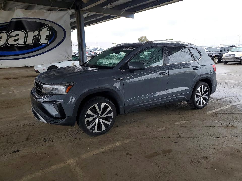 Продажа на аукционе авто 2023 Volkswagen Taos, vin: 3VVEX7B21PM320123, номер лота: 52575956