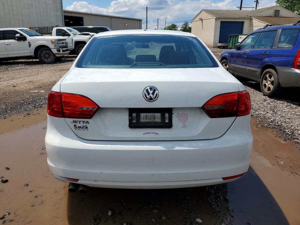 53723176 :رقم المزاد ، 3VW2K7AJXEM445172 vin ، 2014 Volkswagen Jetta مزاد بيع