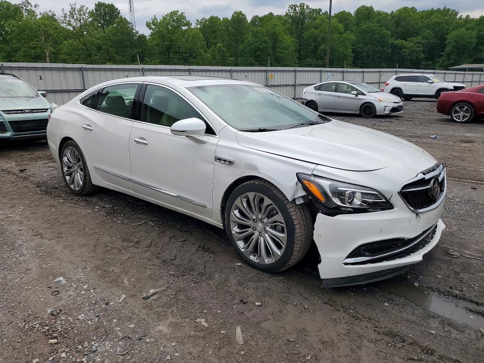 54695326 :رقم المزاد ، 1G4ZR5SS6HU182375 vin ، 2017 Buick Lacrosse مزاد بيع