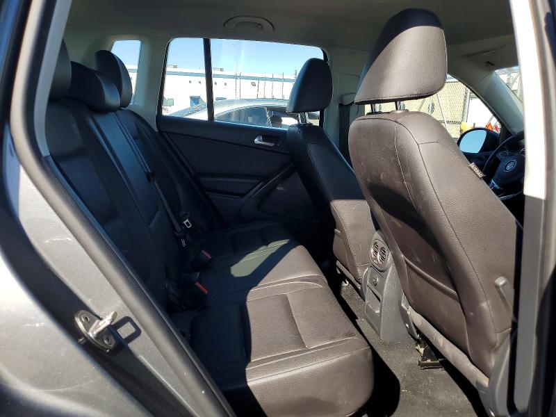 2017 Volkswagen Tiguan მანქანა იყიდება აუქციონზე, vin: WVGAV7AXXHK030001, აუქციონის ნომერი: 53376796