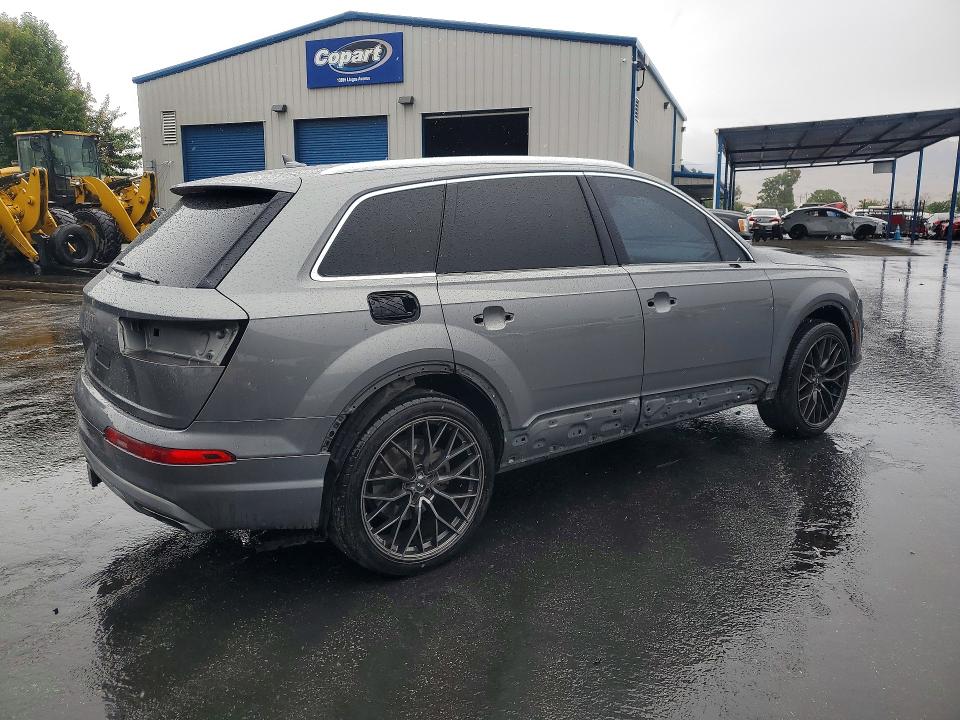 55080936 :رقم المزاد ، WA1VAAF76HD013606 vin ، 2017 Audi Q7 مزاد بيع