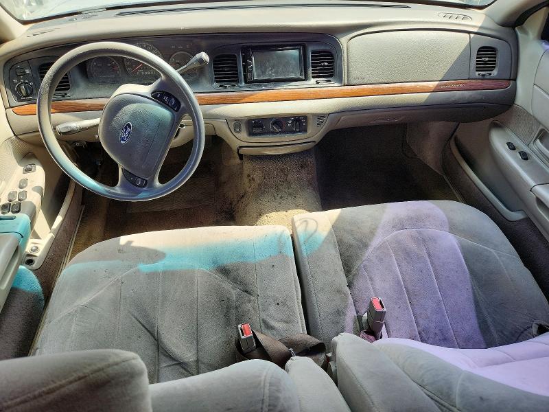 52025366 :رقم المزاد ، 2FAFP73W61X131912 vin ، 2001 Ford Crown Victoria مزاد بيع