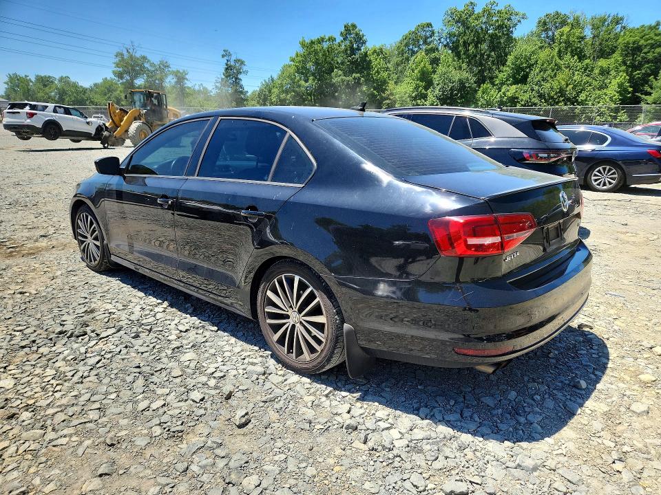 54670256 :رقم المزاد ، 3VWD17AJXFM203429 vin ، 2015 Volkswagen Jetta مزاد بيع