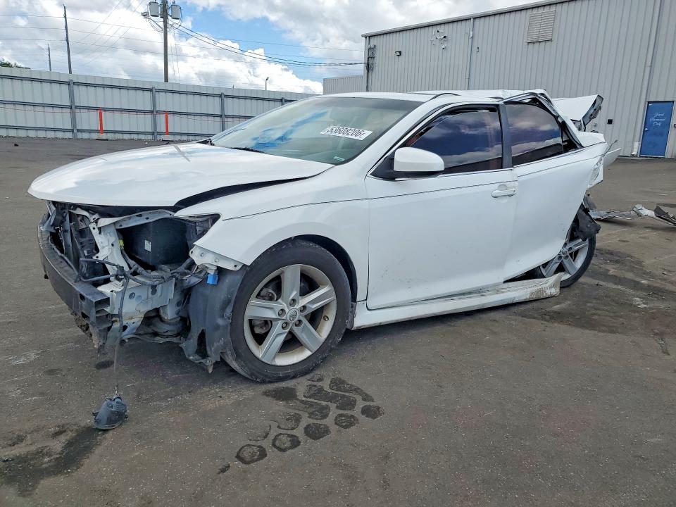 53608206 :رقم المزاد ، 4T1BF1FK3CU542398 vin ، 2012 Toyota Camry مزاد بيع