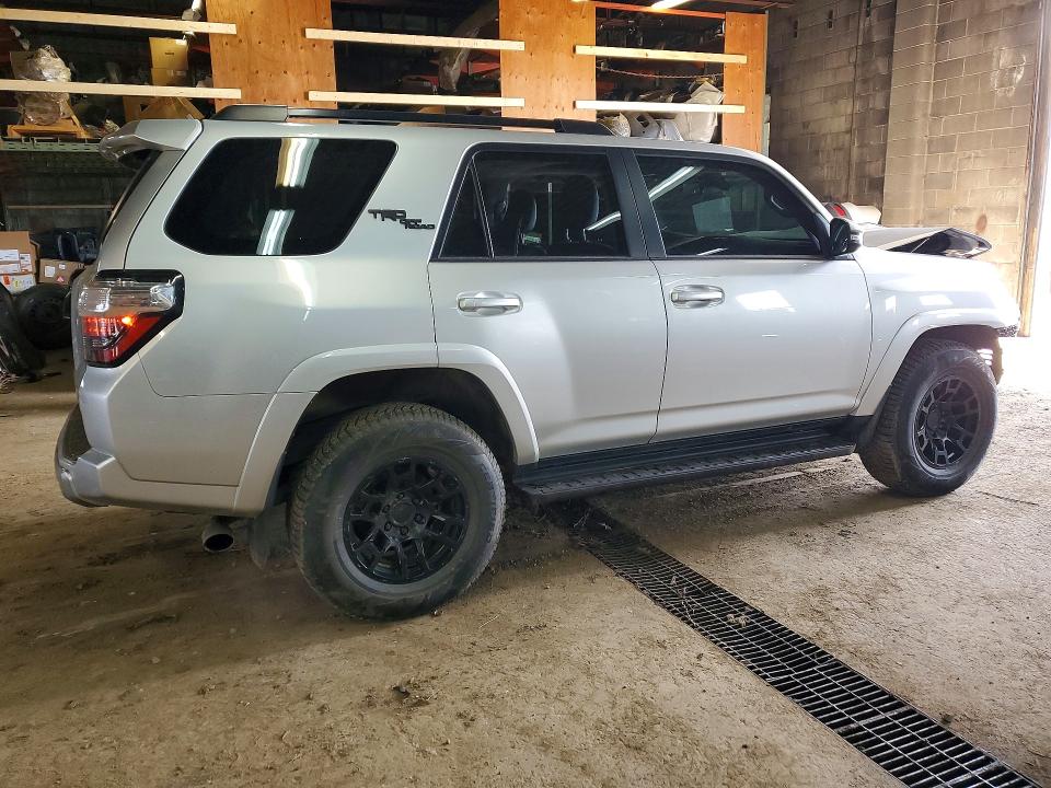 Продажа на аукционе авто 2021 Toyota 4runner, vin: JTERU5JR3M5948628, номер лота: 51584736