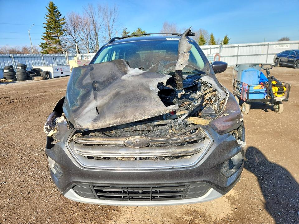 Продажа на аукционе авто 2017 Ford Escape, vin: 1FMCU0GDXHUE26434, номер лота: 51409486