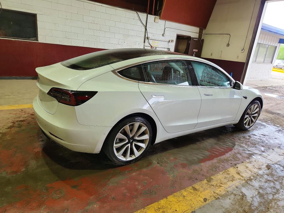 Продаж на аукціоні авто 2018 Tesla Model 3, vin: 5YJ3E1EA1JF126506, номер лоту: 54897176