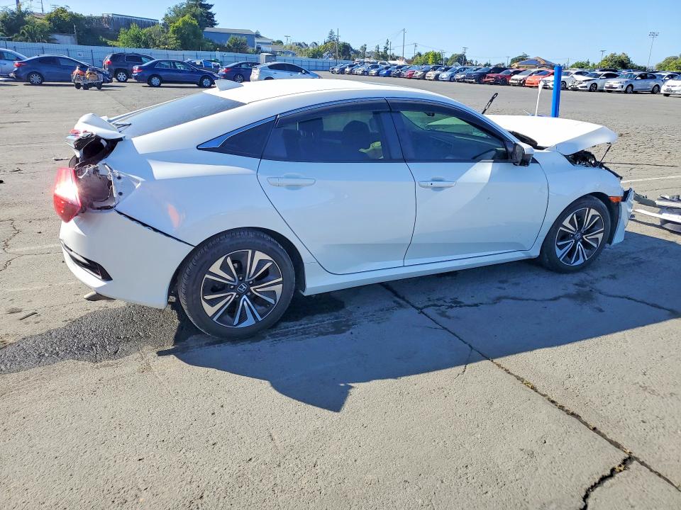 Продажа на аукционе авто 2018 Honda Civic, vin: JHMFC1F75JX004287, номер лота: 53755946