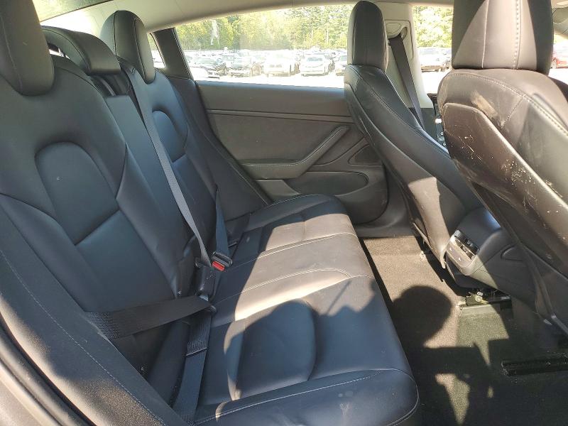 54216626 :رقم المزاد ، 5YJ3E1EA2JF059592 vin ، 2018 Tesla Model 3 مزاد بيع