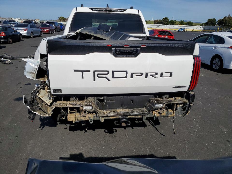 Продажа на аукционе авто 2026 Toyota Tundra, vin: 5TFPC5DBXTX127736, номер лота: 53449246