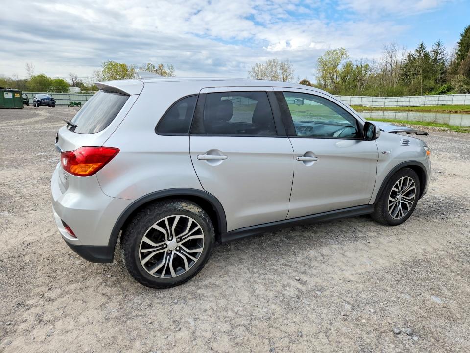 52823336 :رقم المزاد ، JA4AR3AW8JZ005436 vin ، 2018 Mitsubishi Outlander Sport مزاد بيع