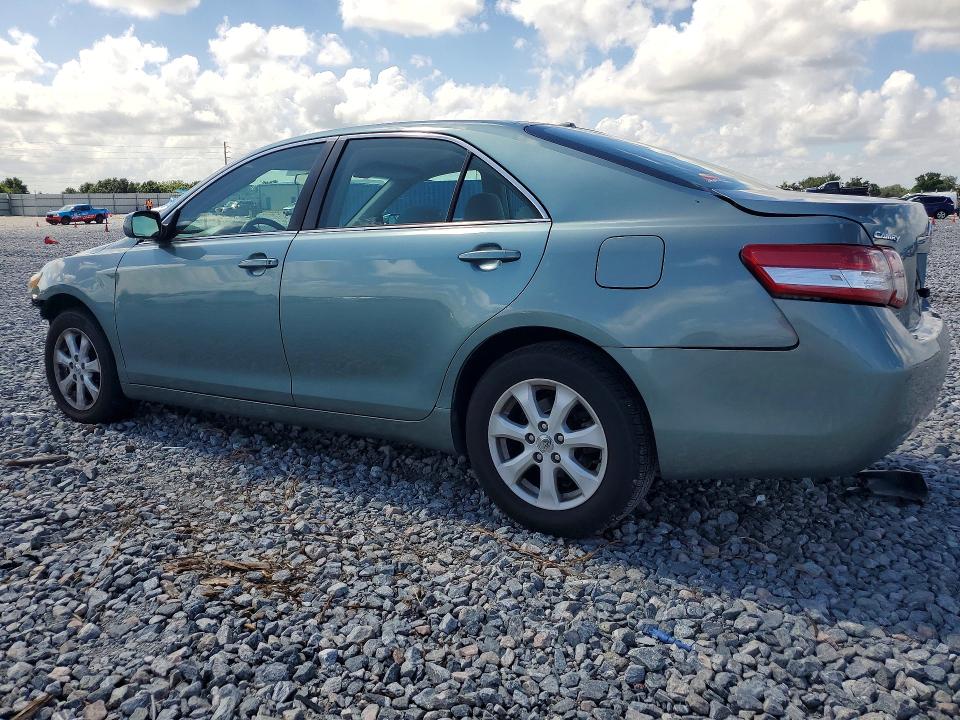 53421146 :رقم المزاد ، 4T1BF3EKXBU752802 vin ، 2011 Toyota Camry مزاد بيع