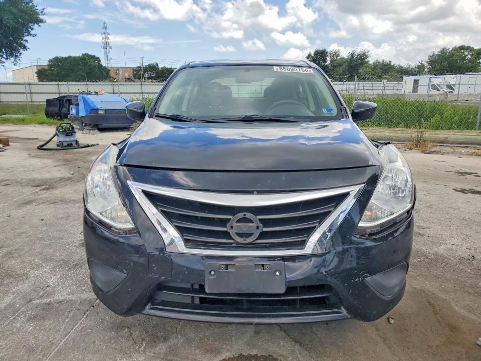 55095156 :رقم المزاد ، 3N1CN7AP8HL903405 vin ، 2017 Nissan Versa مزاد بيع