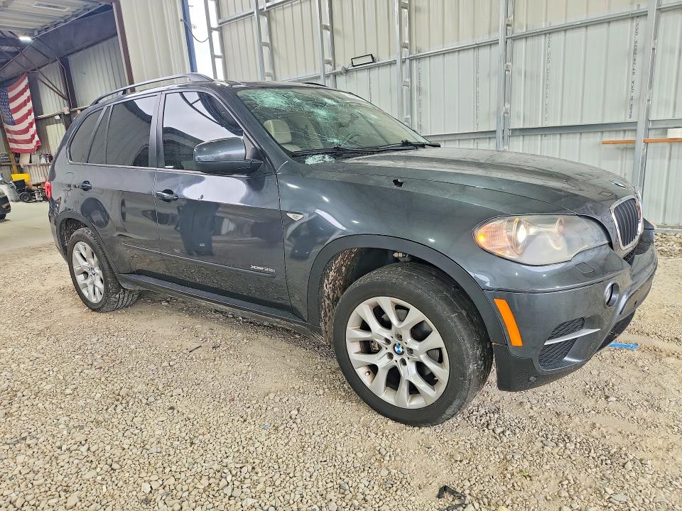 52614676 :رقم المزاد ، 5UXZV4C55BL740067 vin ، 2011 Bmw X5 مزاد بيع