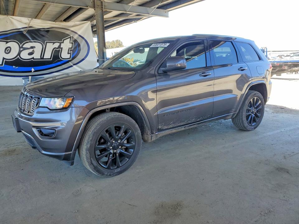 53831576 :رقم المزاد ، 1C4RJFAGXJC296843 vin ، 2018 Jeep Grand Cherokee مزاد بيع