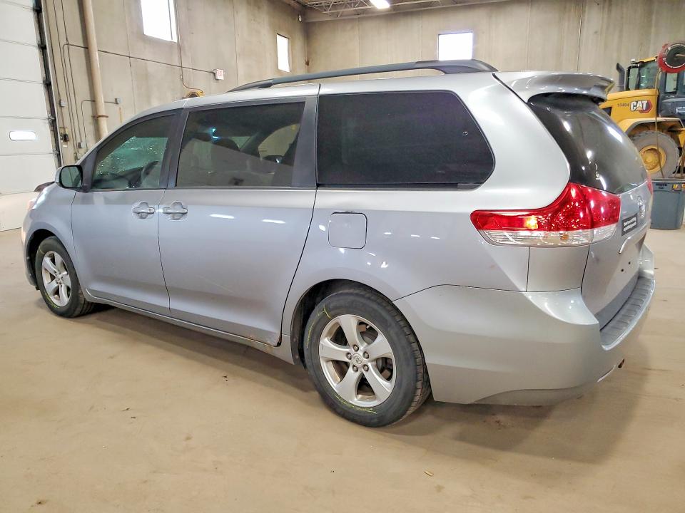Продажа на аукционе авто 2011 Toyota Sienna, vin: 5TDKK3DC4BS042194, номер лота: 53019806