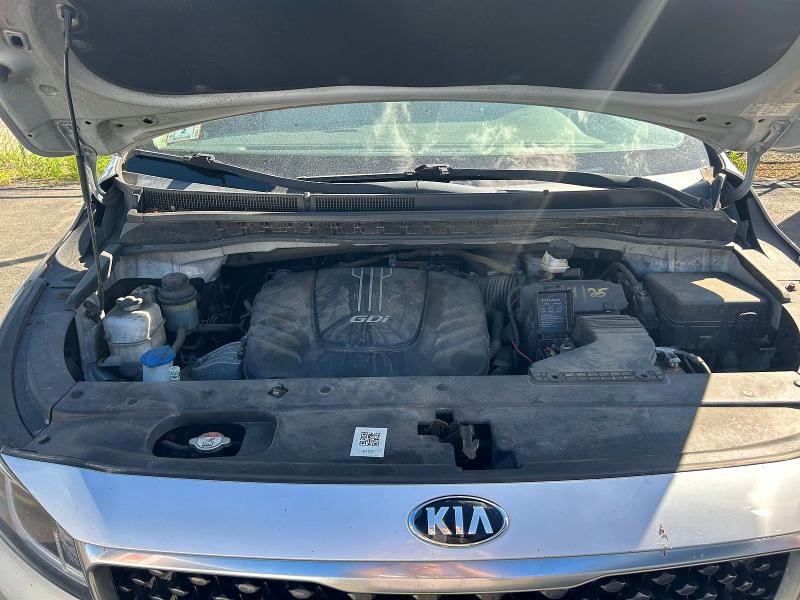 55984466 :رقم المزاد ، KNDMB5C19J6383643 vin ، 2018 Kia Sedona مزاد بيع