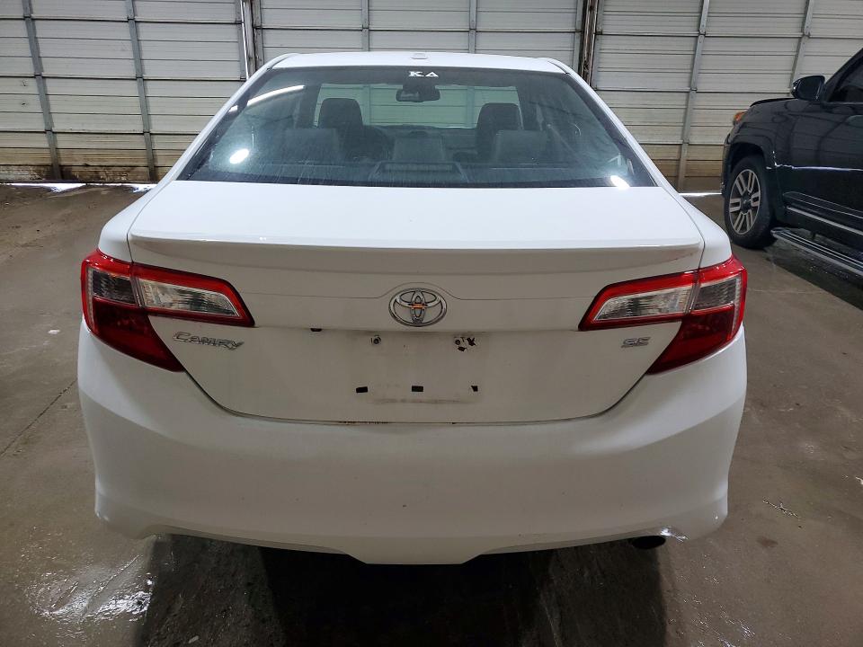 53035626 :رقم المزاد ، 4T1BF1FK4DU714049 vin ، 2013 Toyota Camry مزاد بيع