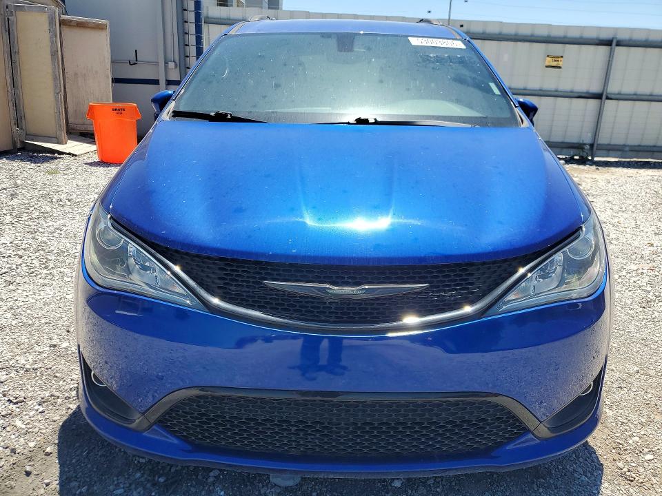 2019 Chrysler Pacifica მანქანა იყიდება აუქციონზე, vin: 2C4RC1BG1KR569723, აუქციონის ნომერი: 53003806
