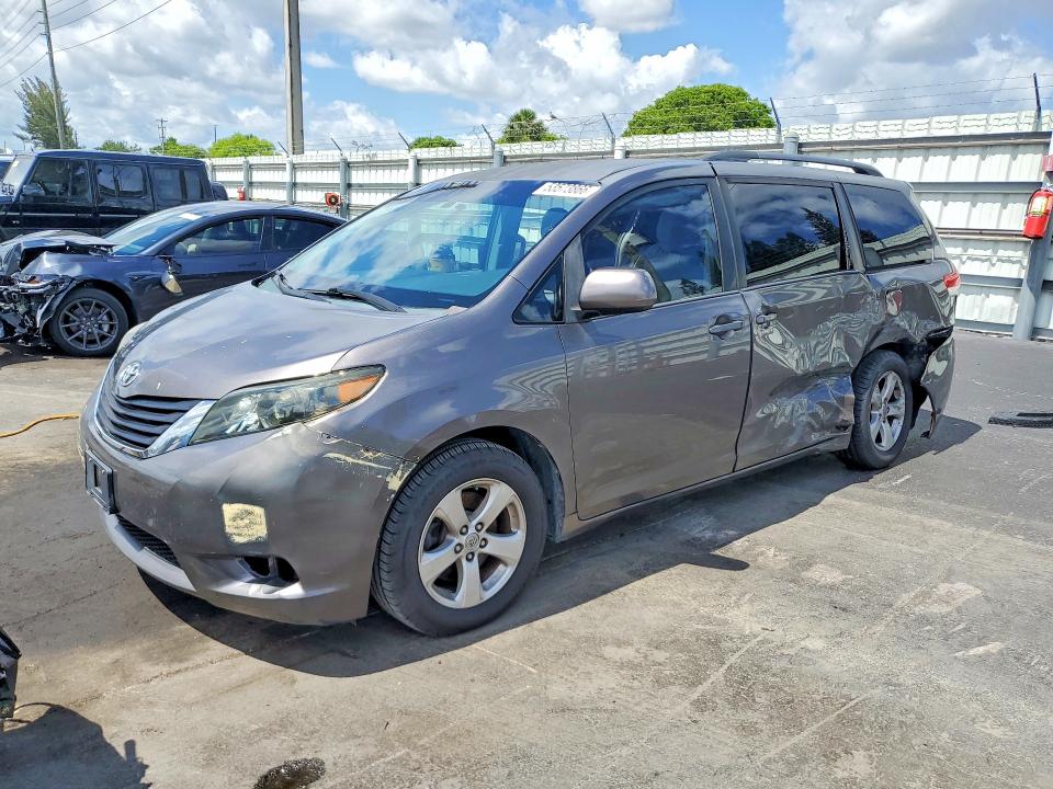 Продаж на аукціоні авто 2013 Toyota Sienna, vin: 5TDKK3DC1DS378386, номер лоту: 53573866